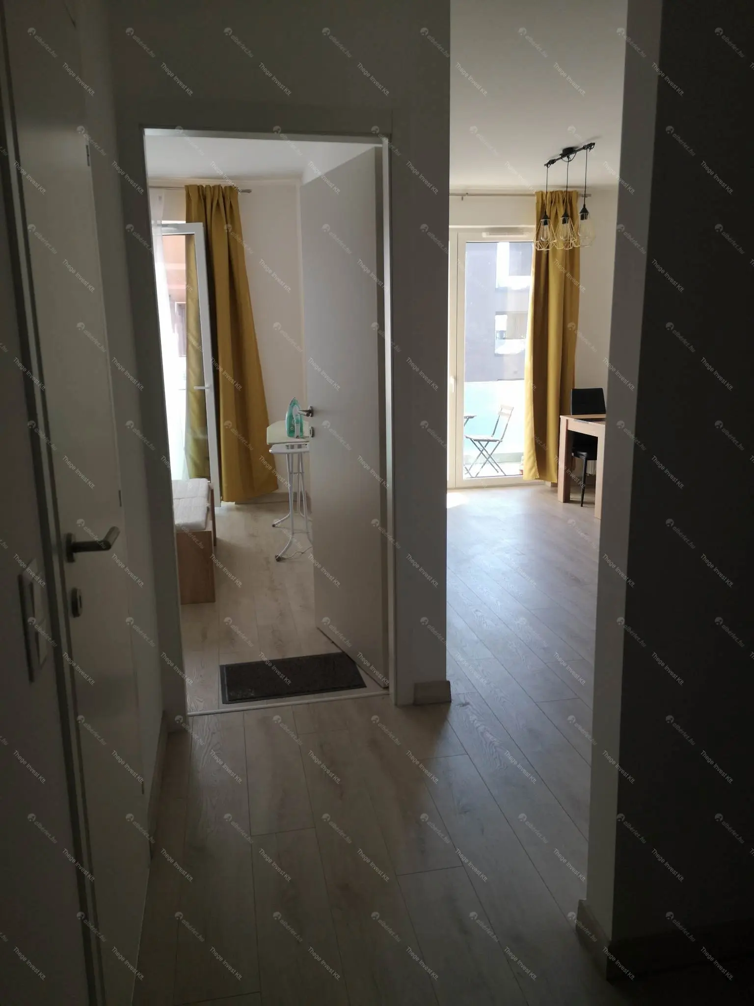 Kiadó albérlet 320000 Ft/hó áron: Budapest, VIII. kerület  Corvin sétány. Mérete: 48 nm, 1 szobás | Alberlet.hu - 6646525