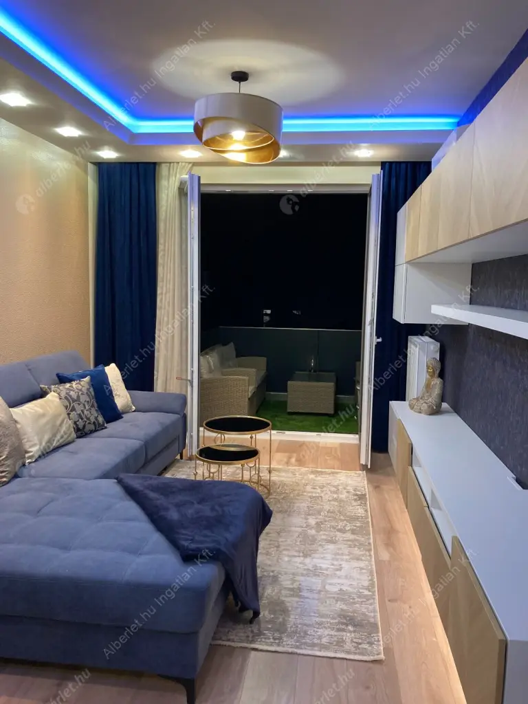 Kiadó albérlet 340000 Ft/hó áron: Budapest, VIII. kerület  Corvin sétány. Mérete: 48 nm, 2 szobás | Alberlet.hu - 6581246