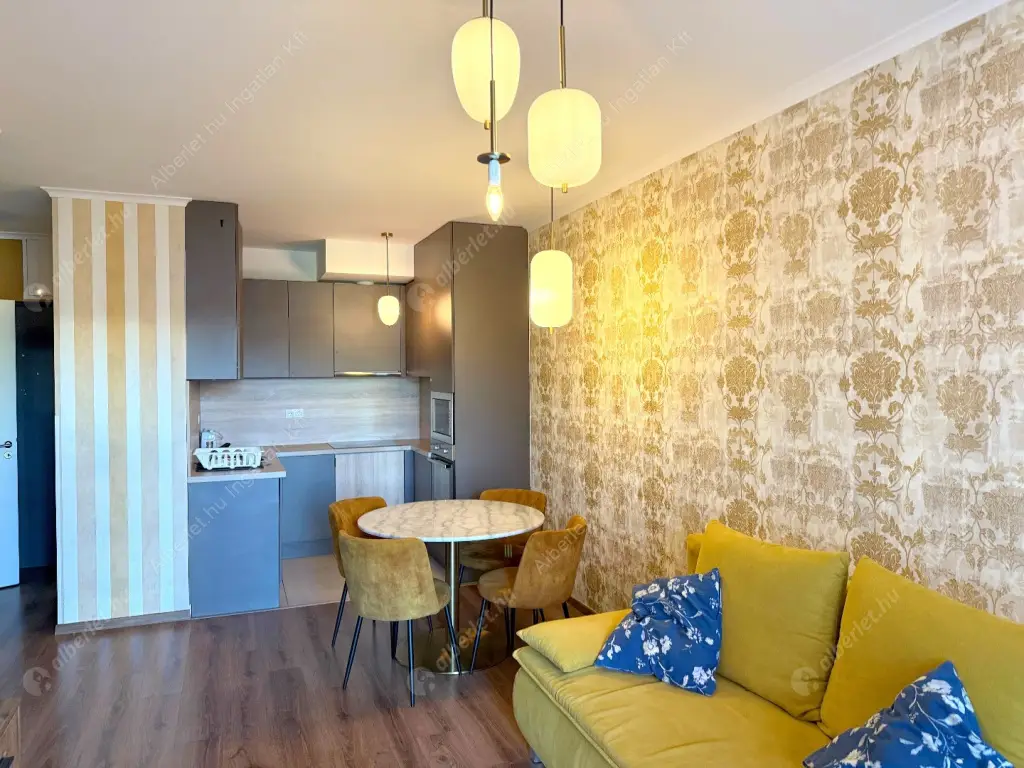 Kiadó albérlet 350000 Ft/hó áron: Budapest, VIII. kerület  Corvin sétány. Mérete: 48 nm, 2 szobás | Alberlet.hu - 6630014