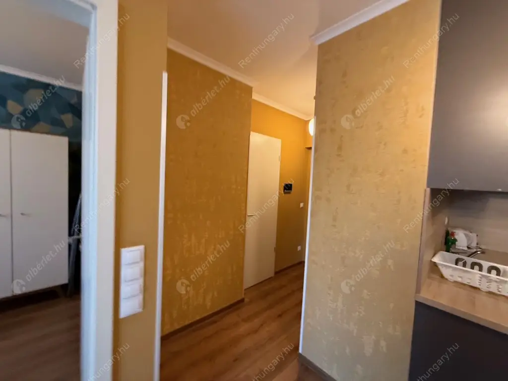 Kiadó albérlet 350000 Ft/hó áron: Budapest, VIII. kerület  Corvin sétány. Mérete: 48 nm, 2 szobás | Alberlet.hu - 6630915