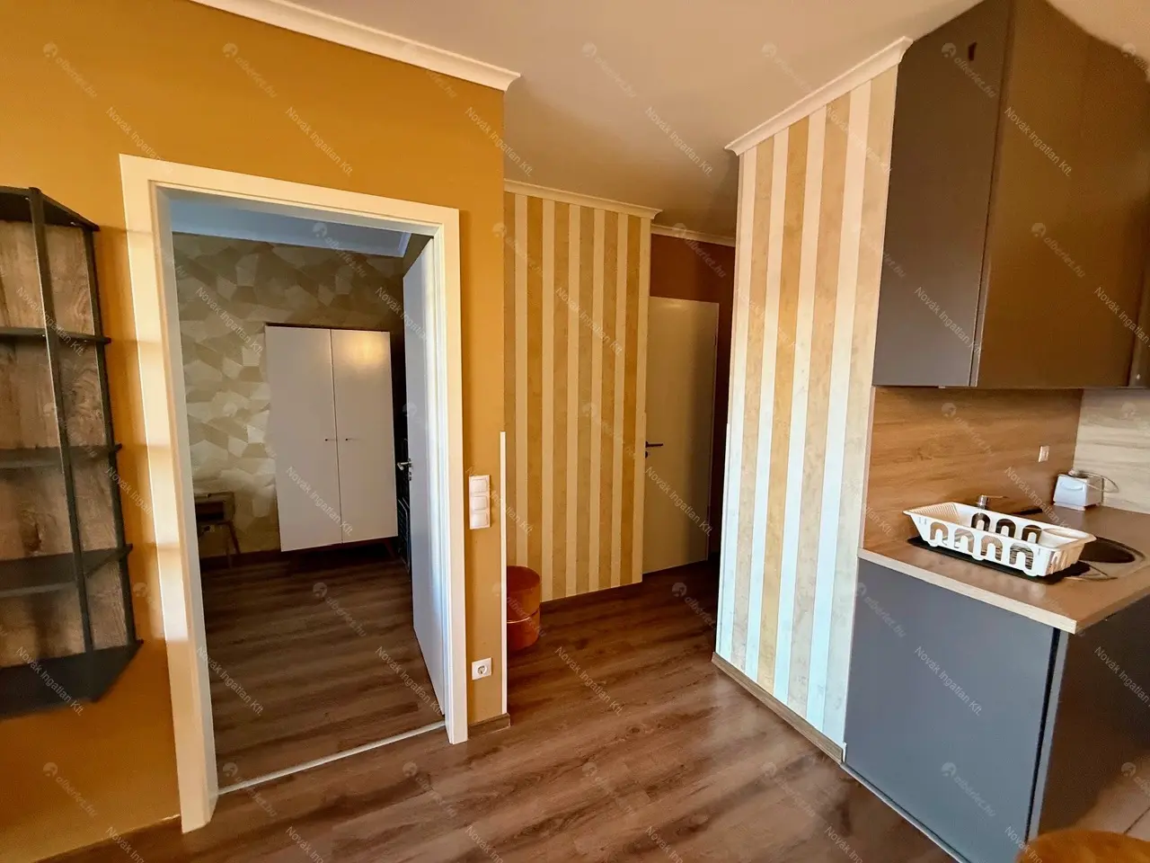 Kiadó albérlet 350000 Ft/hó áron: Budapest, VIII. kerület  Corvin sétány. Mérete: 48 nm, 2 szobás | Alberlet.hu - 6646823