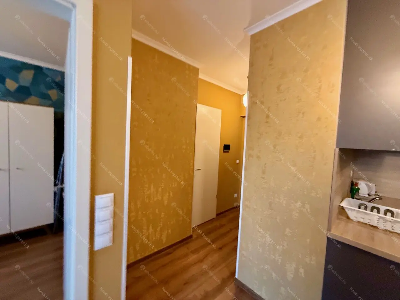 Kiadó albérlet 350000 Ft/hó áron: Budapest, VIII. kerület  Corvin sétány. Mérete: 48 nm, 2 szobás | Alberlet.hu - 6646827