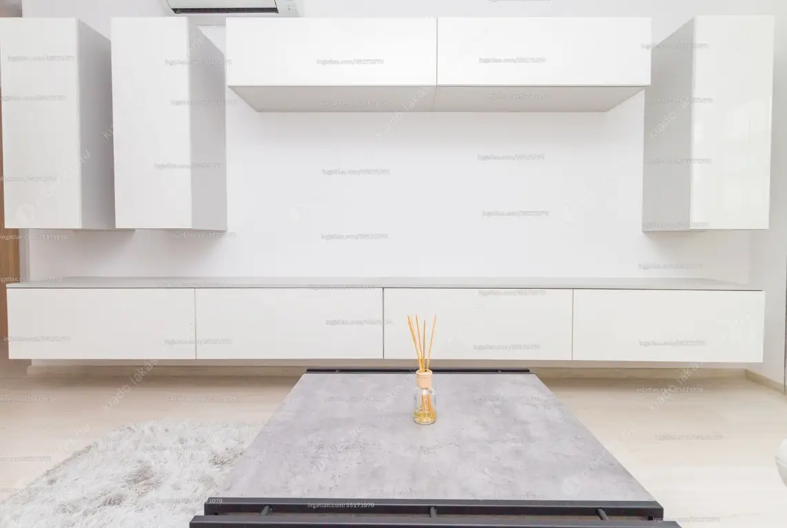 Kiadó albérlet 340000 Ft/hó áron: Budapest, VIII. kerület  Corvin sétány. Mérete: 50 nm, 2 szobás | Alberlet.hu - 6626833