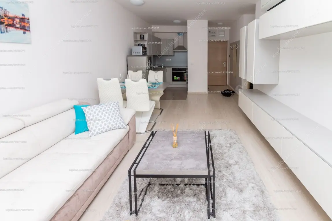 Kiadó albérlet 340000 Ft/hó áron: Budapest, VIII. kerület  Corvin sétány. Mérete: 50 nm, 2 szobás | Alberlet.hu - 6626838