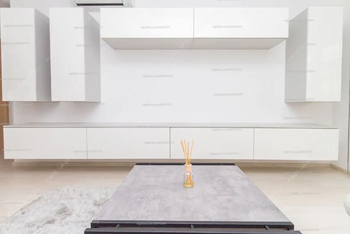 Kiadó albérlet 340000 Ft/hó áron: Budapest, VIII. kerület  Corvin sétány. Mérete: 50 nm, 2 szobás | Alberlet.hu - 6626840