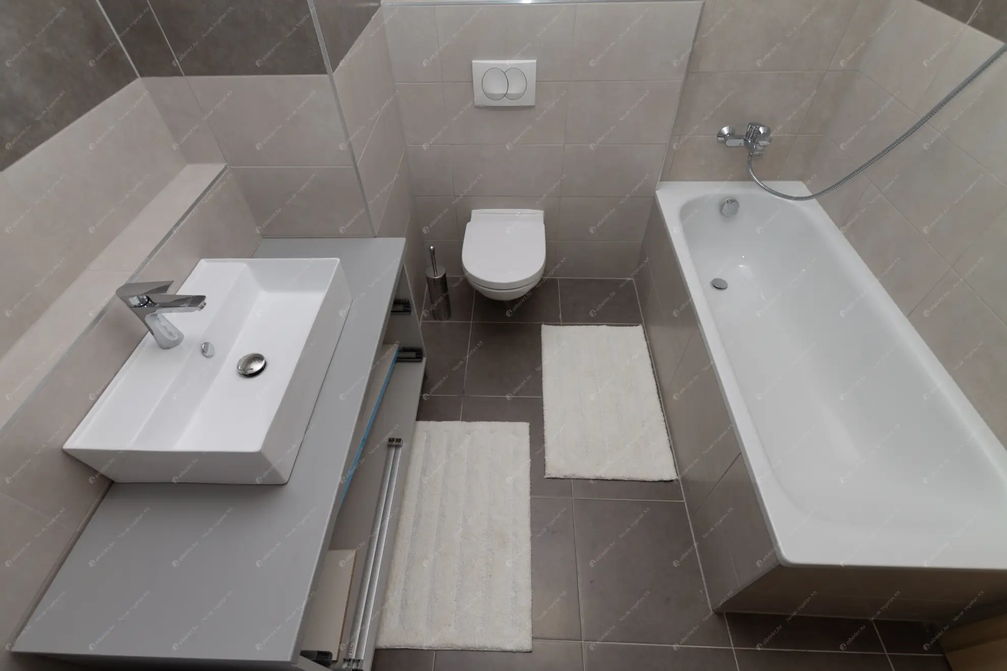 Kiadó albérlet 340000 Ft/hó áron: Budapest, VIII. kerület  Corvin sétány. Mérete: 50 nm, 2 szobás | Alberlet.hu - 6628492