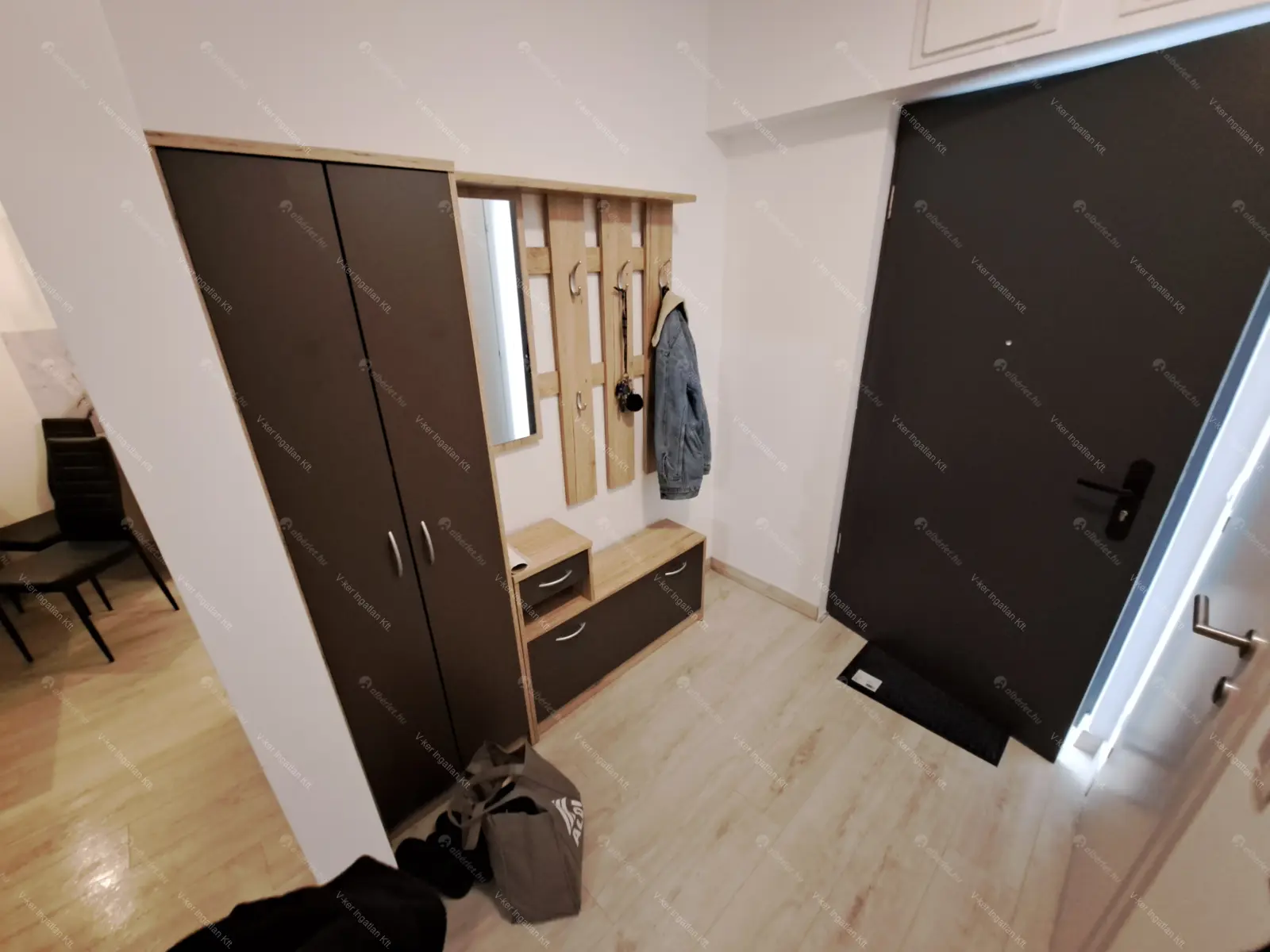 Kiadó albérlet 320000 Ft/hó áron: Budapest, VIII. kerület  Corvin sétány. Mérete: 50 nm, 2 szobás | Alberlet.hu - 6643677