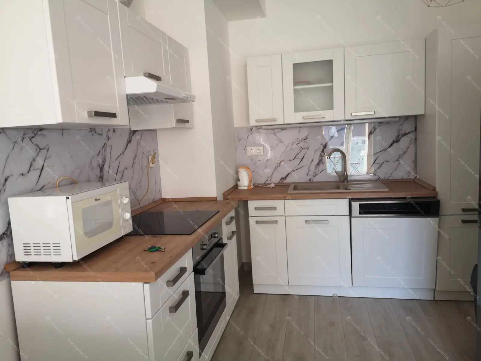 Kiadó albérlet 320000 Ft/hó áron: Budapest, VIII. kerület  Corvin sétány. Mérete: 50 nm, 2 szobás | Alberlet.hu - 6643679