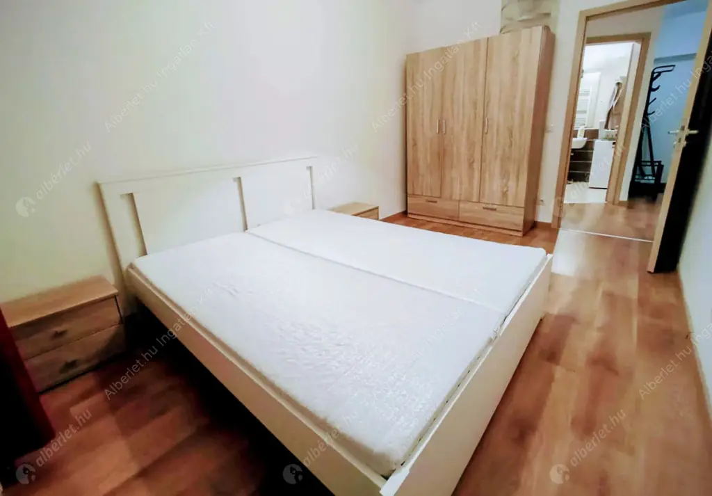 Kiadó albérlet 330000 Ft/hó áron: Budapest, VIII. kerület  Corvin sétány. Mérete: 52 nm, 2 szobás | Alberlet.hu - 6628291