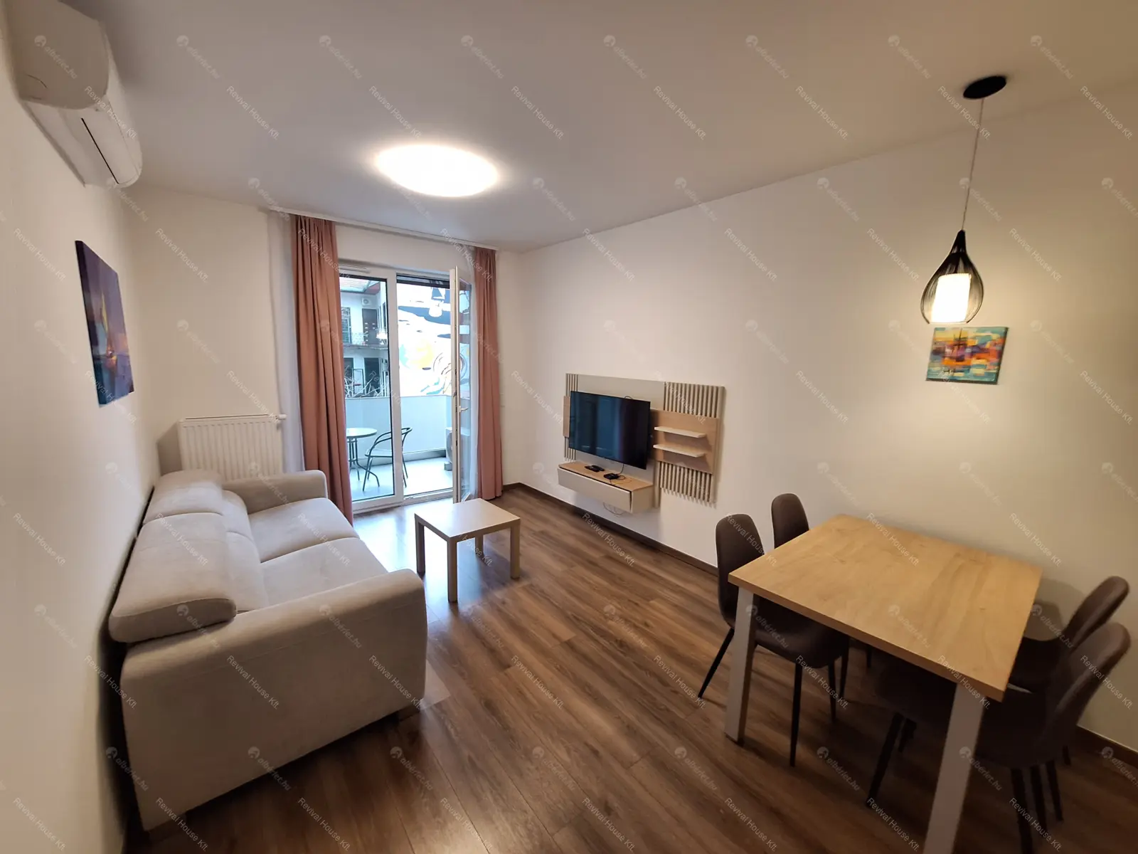 Kiadó albérlet 330000 Ft/hó áron: Budapest, VIII. kerület  Corvin sétány. Mérete: 52 nm, 2 szobás | Alberlet.hu - 6644814