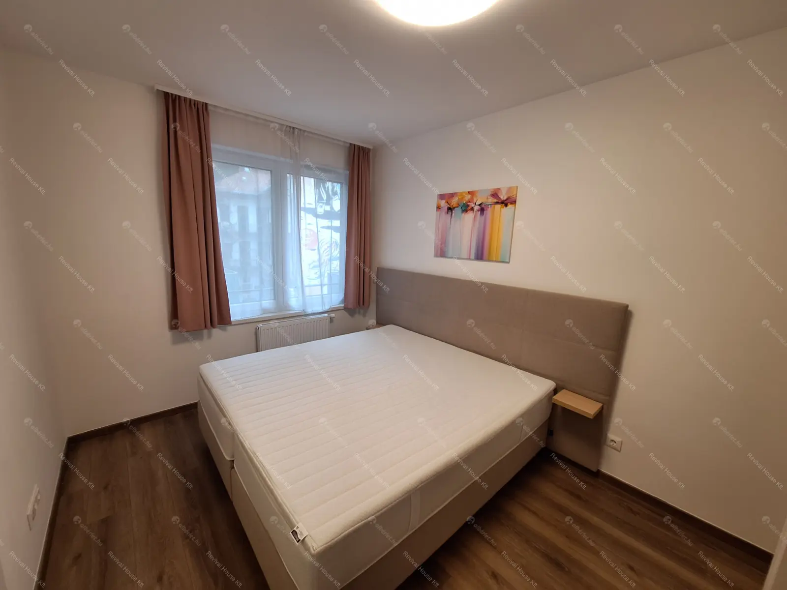 Kiadó albérlet 330000 Ft/hó áron: Budapest, VIII. kerület  Corvin sétány. Mérete: 52 nm, 2 szobás | Alberlet.hu - 6644816