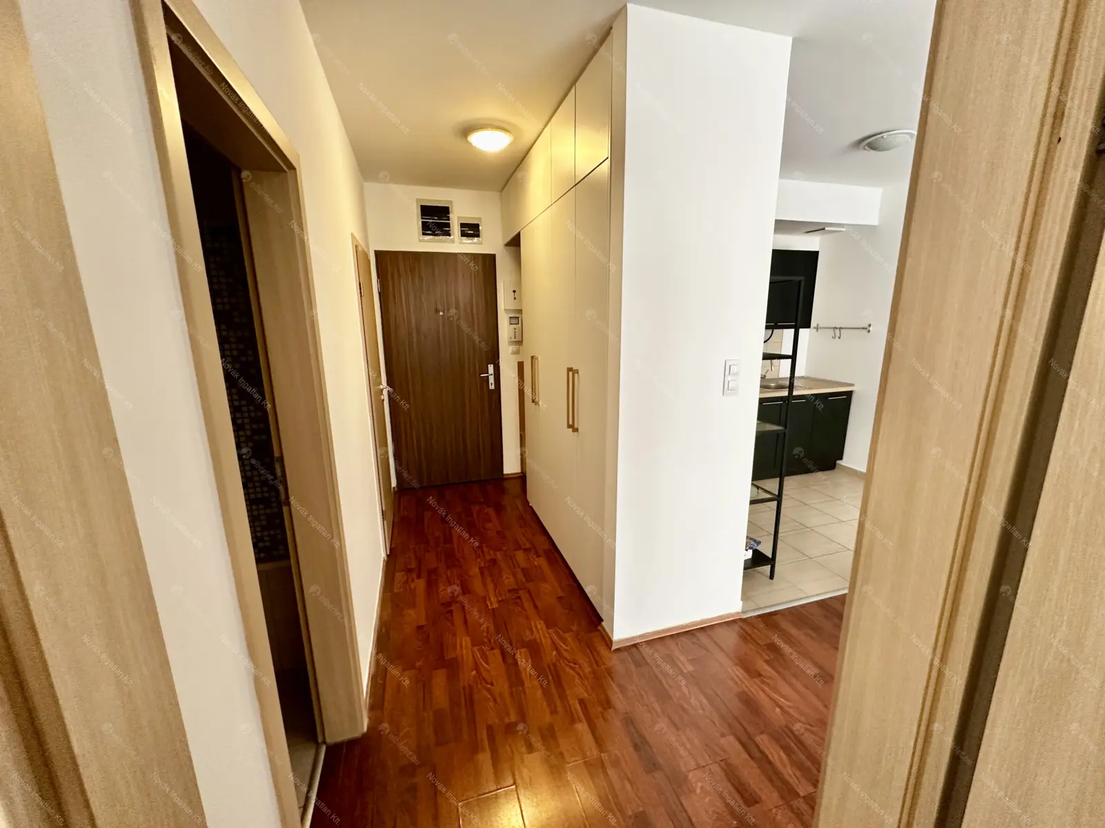 Kiadó albérlet 340000 Ft/hó áron: Budapest, VIII. kerület  Corvin sétány. Mérete: 52 nm, 2 szobás | Alberlet.hu - 6677550