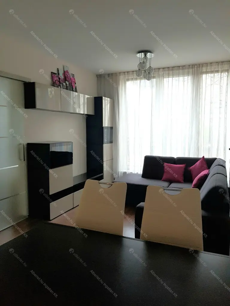 Kiadó albérlet 350000 Ft/hó áron: Budapest, VIII. kerület  Corvin sétány. Mérete: 64 nm, 2 szobás | Alberlet.hu - 6646302