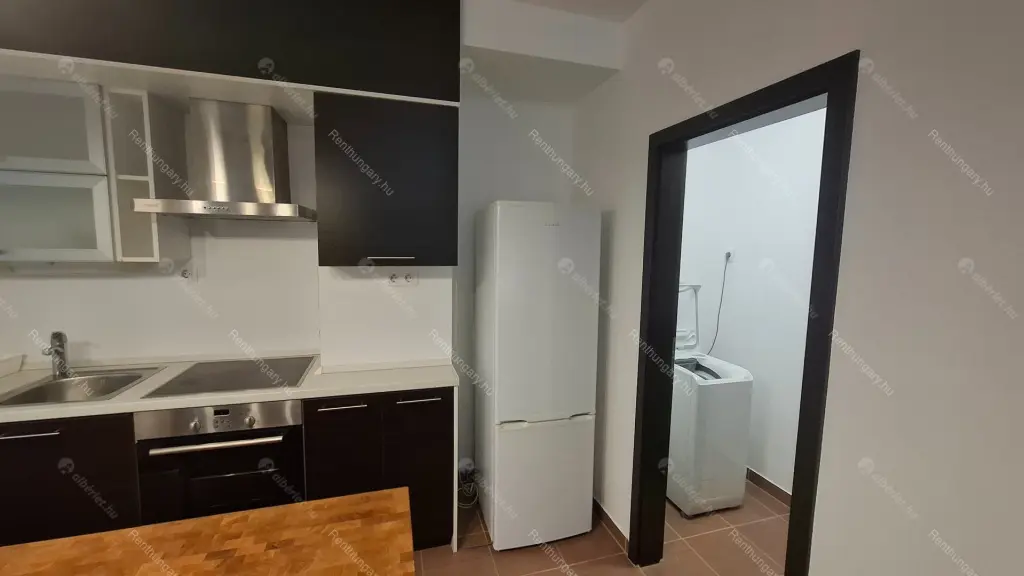 Kiadó albérlet 370000 Ft/hó áron: Budapest, VIII. kerület  Corvin sétány. Mérete: 66 nm, 3 szobás | Alberlet.hu - 6645184