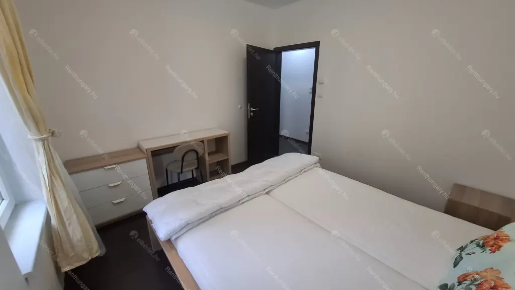 Kiadó albérlet 370000 Ft/hó áron: Budapest, VIII. kerület  Corvin sétány. Mérete: 66 nm, 3 szobás | Alberlet.hu - 6645189