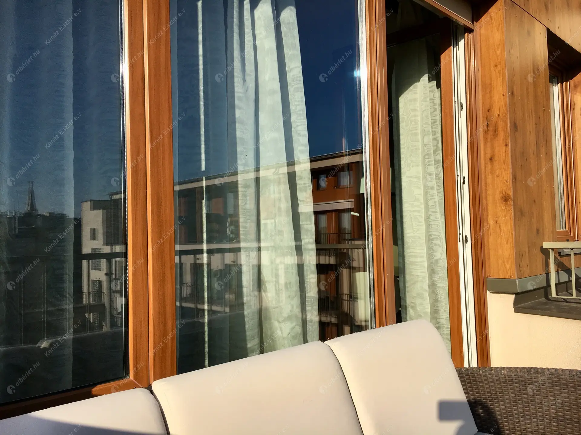 Kiadó albérlet 480000 Ft/hó áron: Budapest, VIII. kerület  Corvin sétány. Mérete: 80 nm, 3 szobás | Alberlet.hu - 6505577