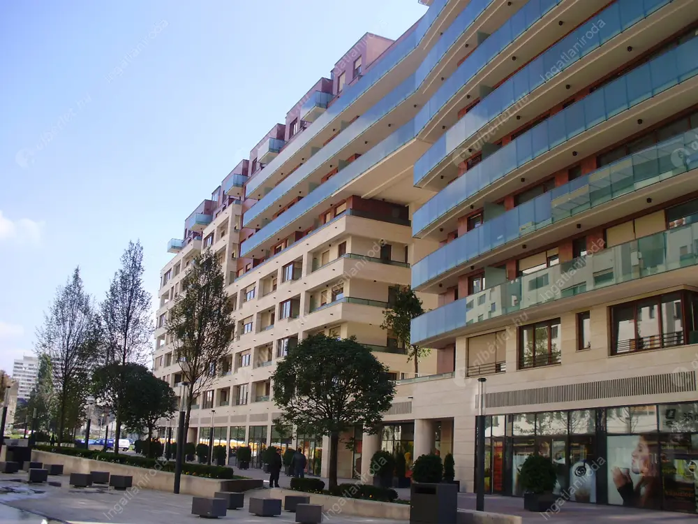 Kiadó albérlet 460000 Ft/hó áron: Budapest, VIII. kerület  Corvin sétány. Mérete: 80 nm, 3 szobás | Alberlet.hu - 6547265