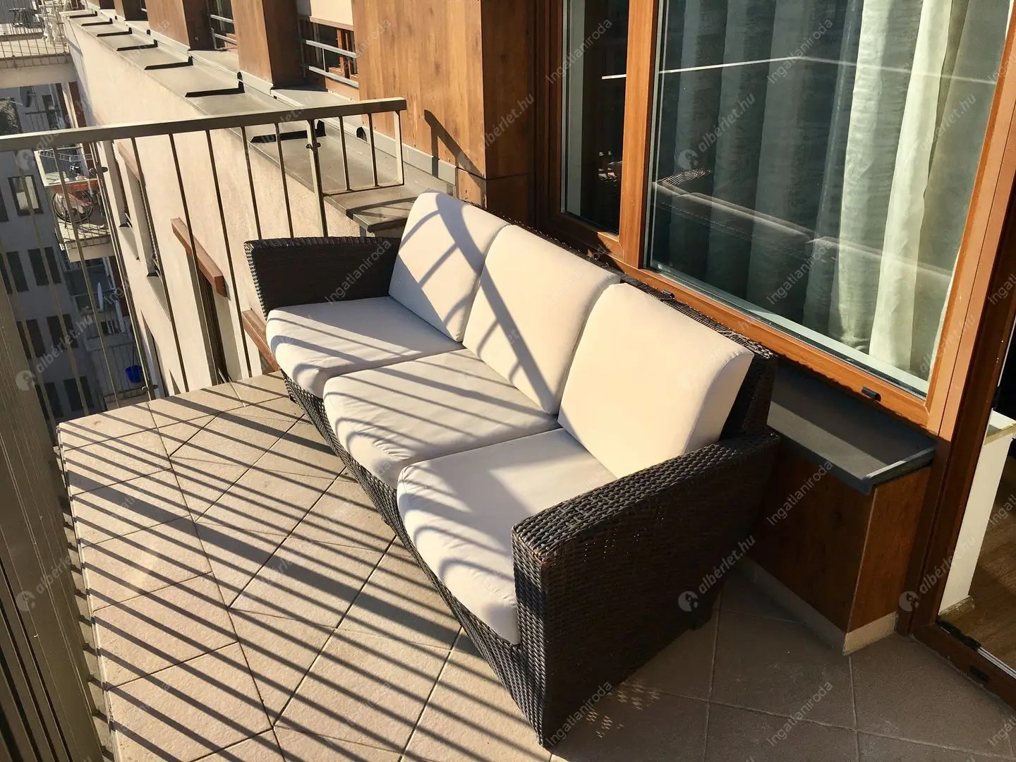 Kiadó albérlet 460000 Ft/hó áron: Budapest, VIII. kerület  Corvin sétány. Mérete: 80 nm, 3 szobás | Alberlet.hu - 6547268