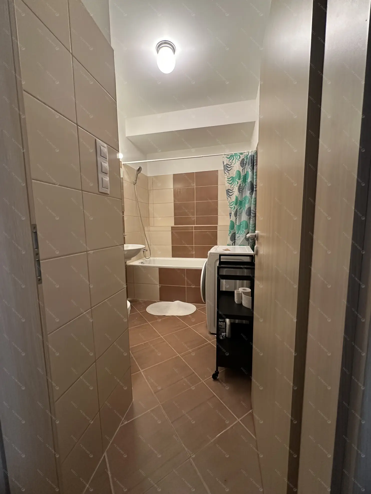 Kiadó albérlet 220000 Ft/hó áron: Budapest, VIII. kerület   Corvin Setanyi . Mérete: 40 nm, 1 szobás | Alberlet.hu - 6614398