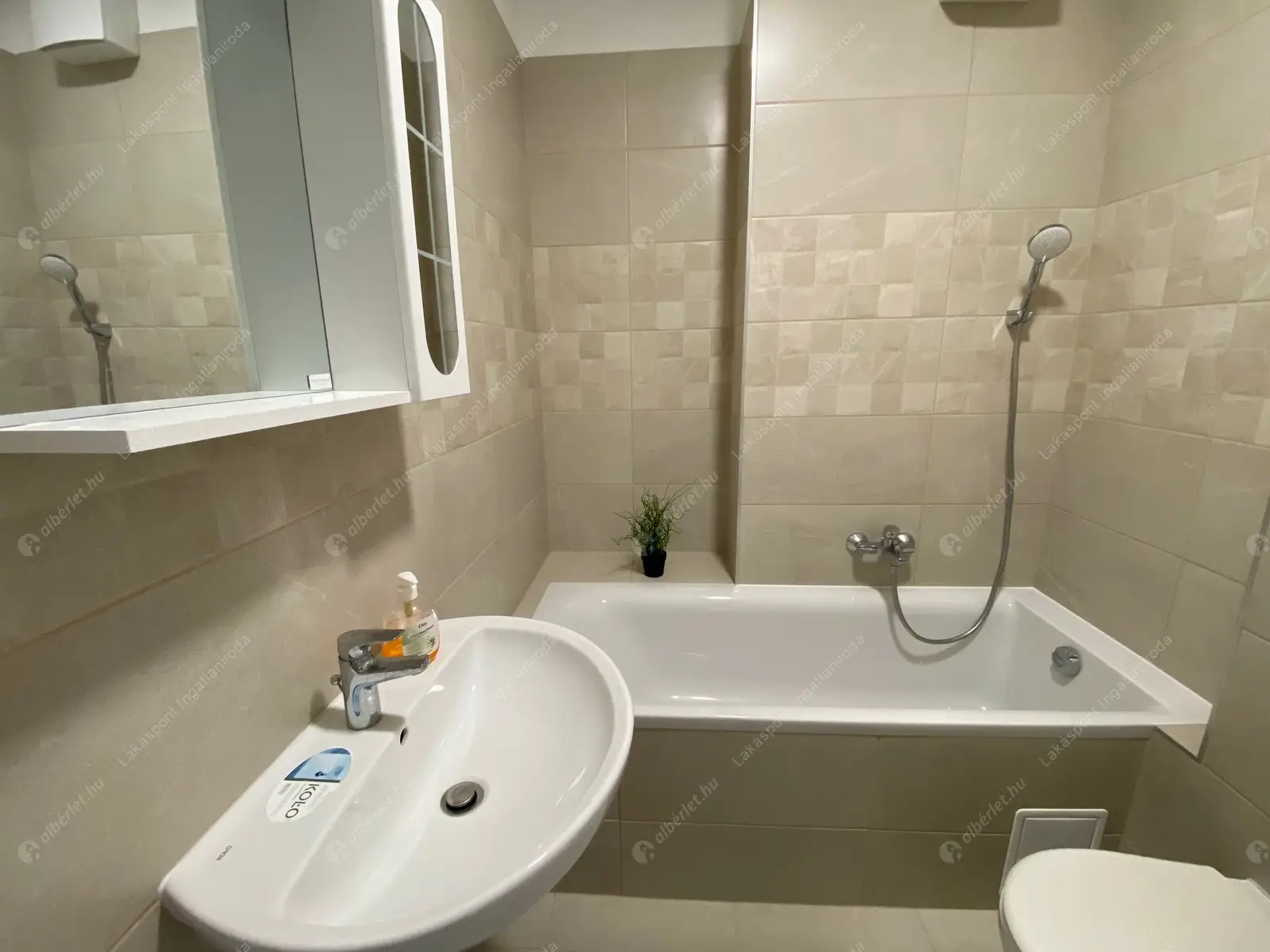 Kiadó albérlet 269000 Ft/hó áron: Budapest, VIII. kerület  Dankó utca. Mérete: 44 nm, 2 szobás | Alberlet.hu - 6524061