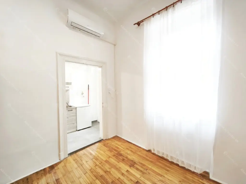 Kiadó albérlet 165000 Ft/hó áron: Budapest, VIII. kerület  Diószegi Sámuel utca. Mérete: 22 nm, 1 szobás | Alberlet.hu - 6693855