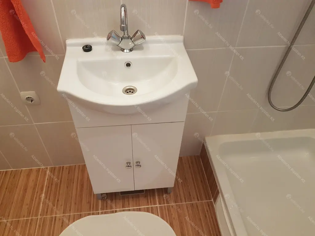 Kiadó albérlet 180000 Ft/hó áron: Budapest, VIII. kerület  Diószegi Sámuel utca. Mérete: 32 nm, 1 szobás | Alberlet.hu - 6704602