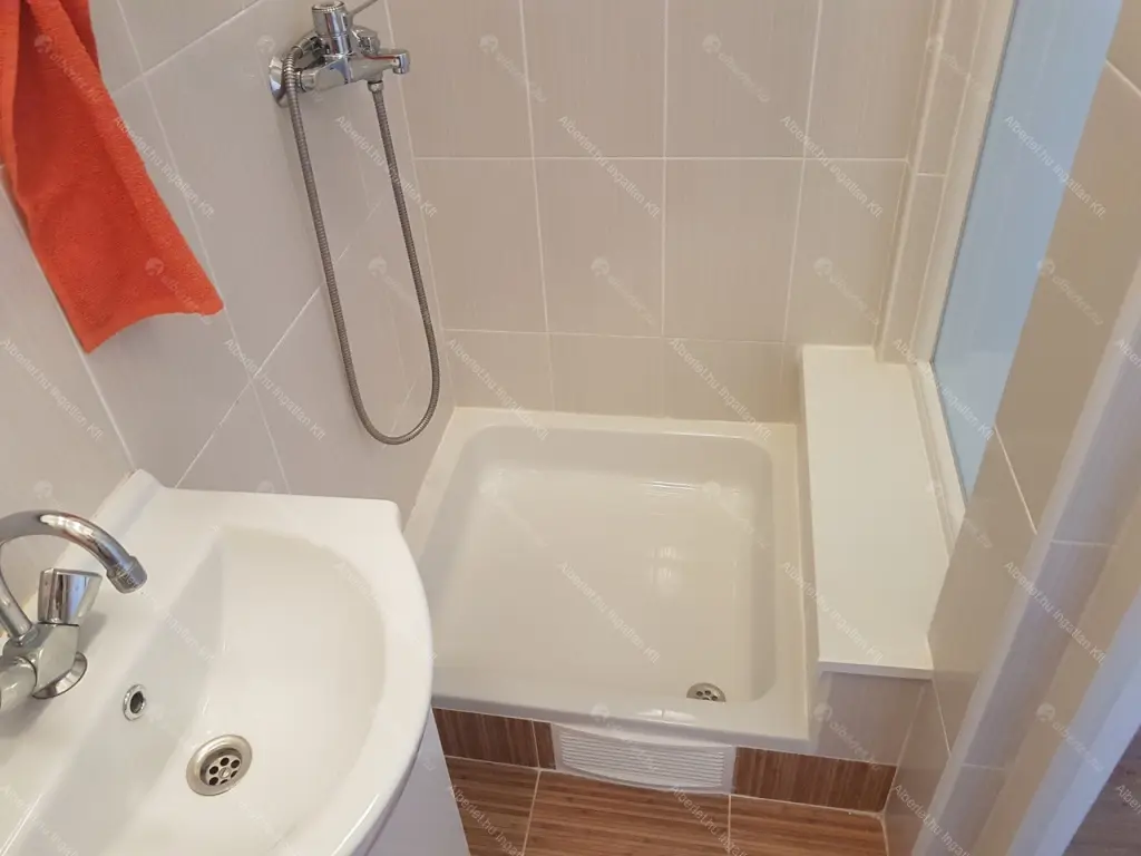 Kiadó albérlet 180000 Ft/hó áron: Budapest, VIII. kerület  Diószegi Sámuel utca. Mérete: 32 nm, 1 szobás | Alberlet.hu - 6704604