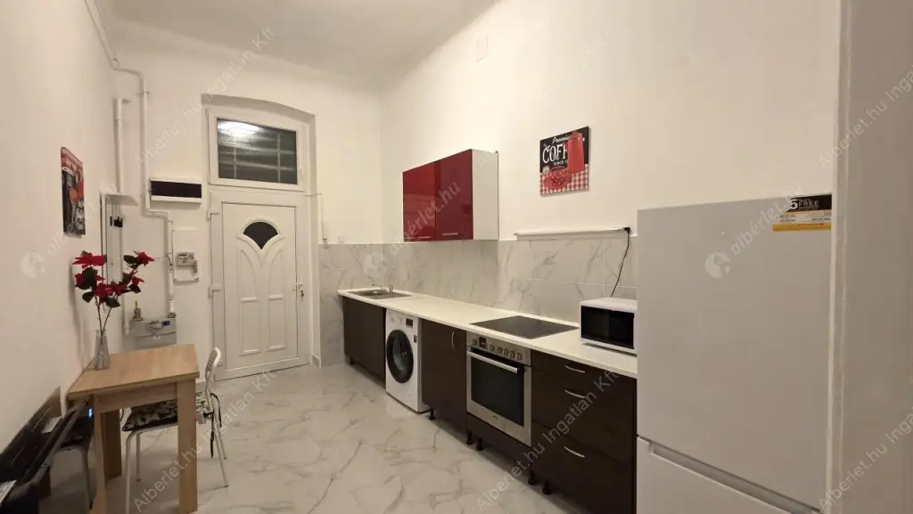 Kiadó albérlet 200000 Ft/hó áron: Budapest, VIII. kerület  Dobozi utca. Mérete: 34 nm, 1 szobás | Alberlet.hu - 6636871