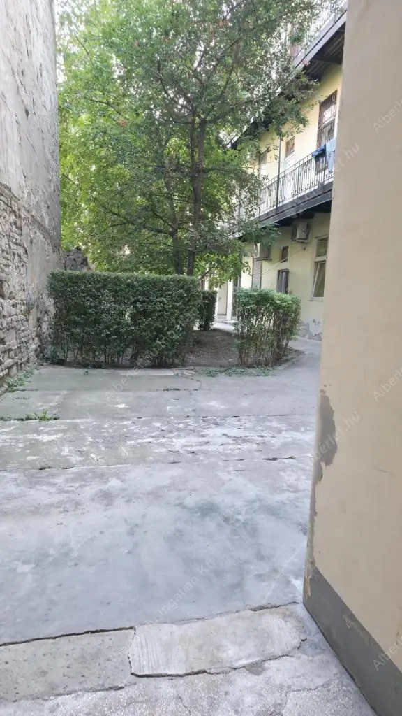 Kiadó albérlet 200000 Ft/hó áron: Budapest, VIII. kerület  Dobozi utca. Mérete: 34 nm, 1 szobás | Alberlet.hu - 6636876