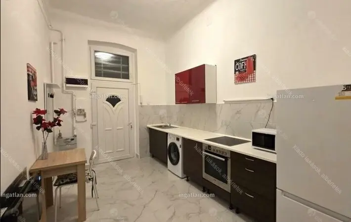 Kiadó albérlet 200000 Ft/hó áron: Budapest, VIII. kerület  Dobozi utca. Mérete: 34 nm, 1 szobás | Alberlet.hu - 6647562