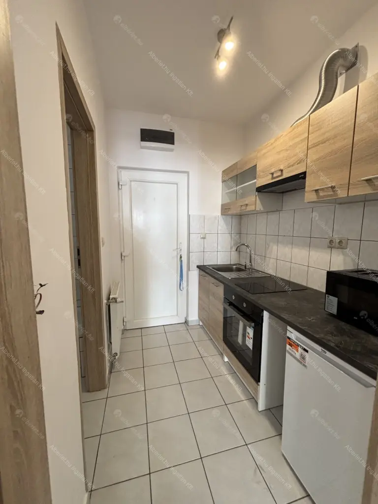 Kiadó albérlet 230000 Ft/hó áron: Budapest, VIII. kerület  Fecske utca. Mérete: 28 nm, 1 szobás | Alberlet.hu - 6705022