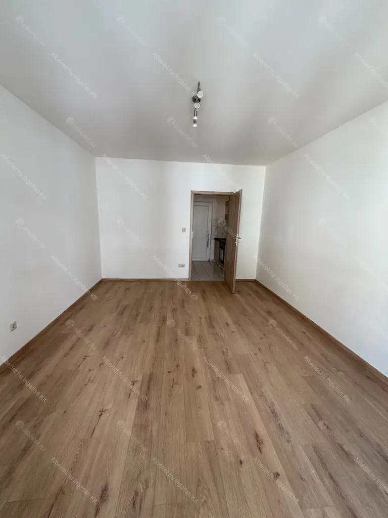 Kiadó albérlet 230000 Ft/hó áron: Budapest, VIII. kerület  Fecske utca. Mérete: 28 nm, 1 szobás | Alberlet.hu - 6705023