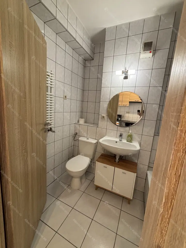 Kiadó albérlet 230000 Ft/hó áron: Budapest, VIII. kerület  Fecske utca. Mérete: 28 nm, 1 szobás | Alberlet.hu - 6705025