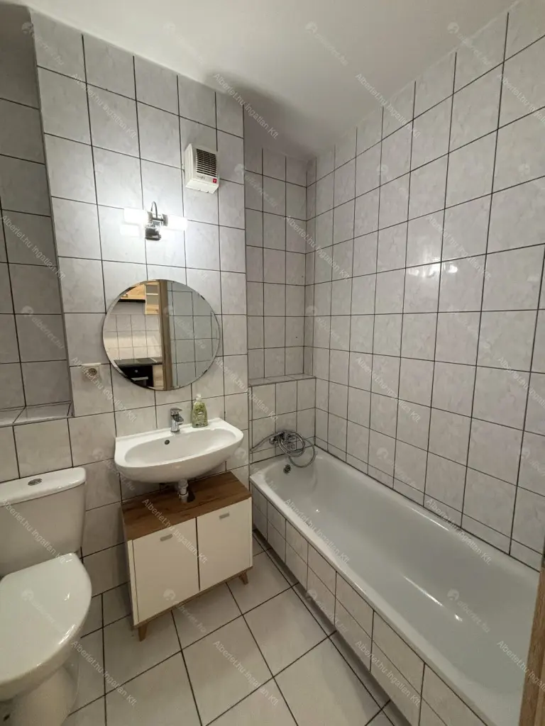 Kiadó albérlet 230000 Ft/hó áron: Budapest, VIII. kerület  Fecske utca. Mérete: 28 nm, 1 szobás | Alberlet.hu - 6705026