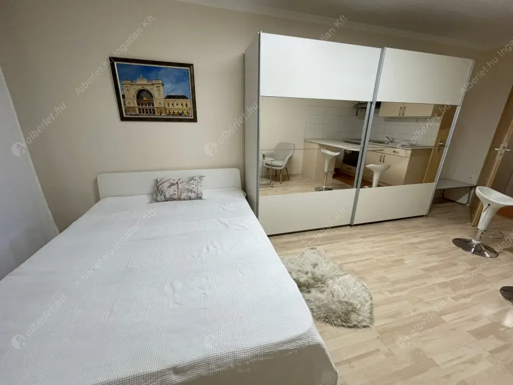 Kiadó albérlet 200000 Ft/hó áron: Budapest, VIII. kerület  Fecske utca. Mérete: 30 nm, 1 szobás | Alberlet.hu - 6577547