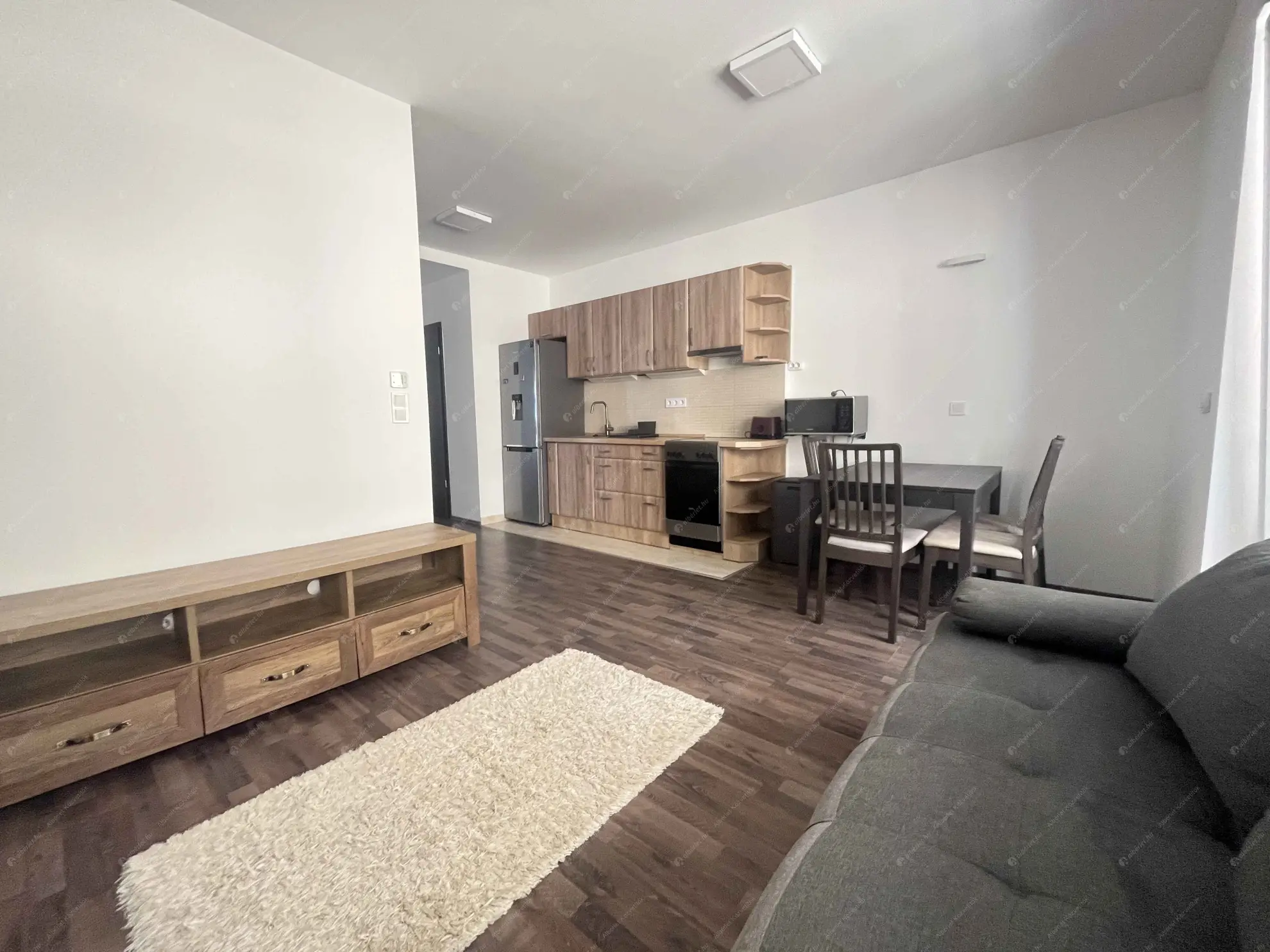 Kiadó albérlet 220000 Ft/hó áron: Budapest, VIII. kerület  Fecske utca. Mérete: 36 nm, 1 szobás | Alberlet.hu - 6592243