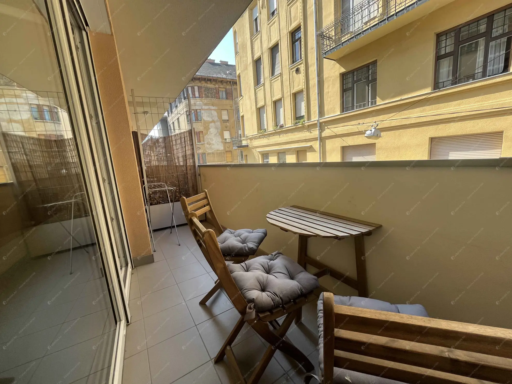 Kiadó albérlet 220000 Ft/hó áron: Budapest, VIII. kerület  Fecske utca. Mérete: 36 nm, 1 szobás | Alberlet.hu - 6592250