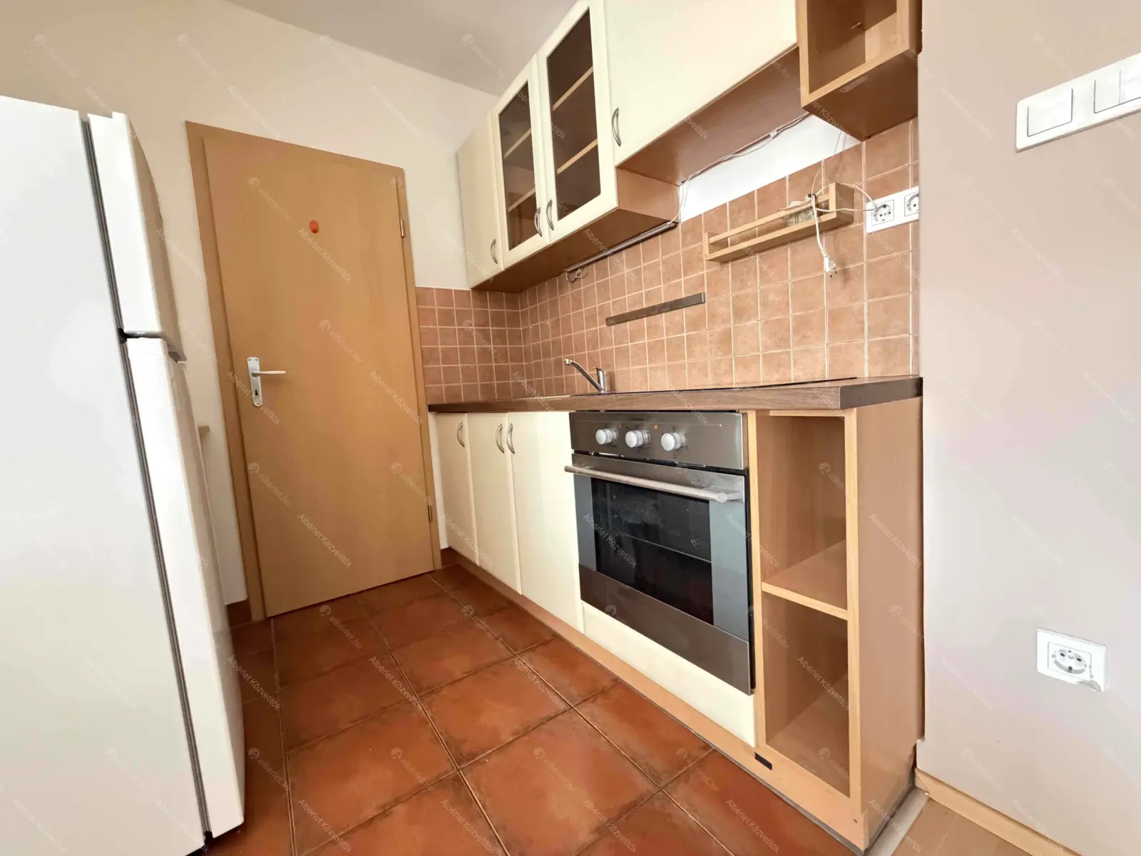 Kiadó albérlet 210000 Ft/hó áron: Budapest, VIII. kerület  Fecske utca. Mérete: 36 nm, 2 szobás | Alberlet.hu - 6674871