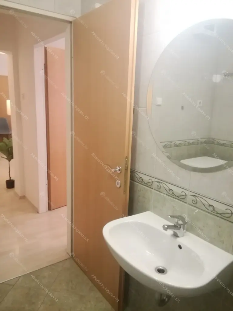 Kiadó albérlet 270000 Ft/hó áron: Budapest, VIII. kerület  Fecske utca. Mérete: 58 nm, 2 szobás | Alberlet.hu - 6687026