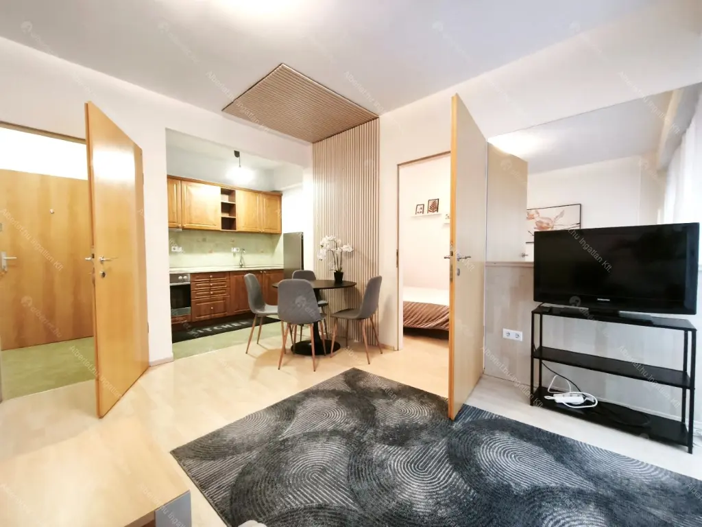 Kiadó albérlet 295000 Ft/hó áron: Budapest, VIII. kerület  Fecske utca. Mérete: 58 nm, 2 szobás | Alberlet.hu - 6693743