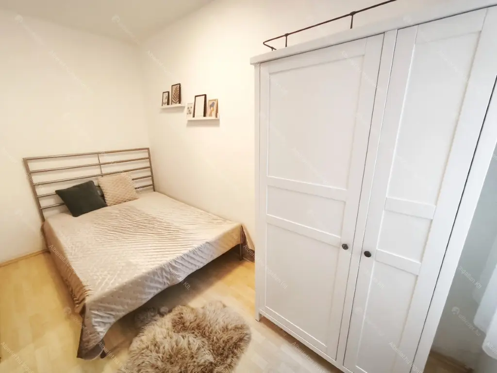 Kiadó albérlet 295000 Ft/hó áron: Budapest, VIII. kerület  Fecske utca. Mérete: 58 nm, 2 szobás | Alberlet.hu - 6693749