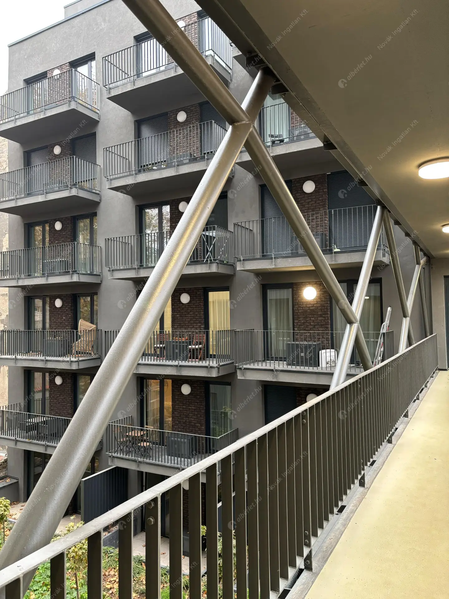 Kiadó albérlet 250000 Ft/hó áron: Budapest, VIII. kerület  Fiumei út. Mérete: 35 nm, 1 szobás | Alberlet.hu - 6375720