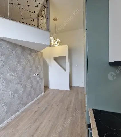 Kiadó albérlet 230000 Ft/hó áron: Budapest, VIII. kerület  Fiumei út. Mérete: 35 nm, 1 szobás | Alberlet.hu - 6578163