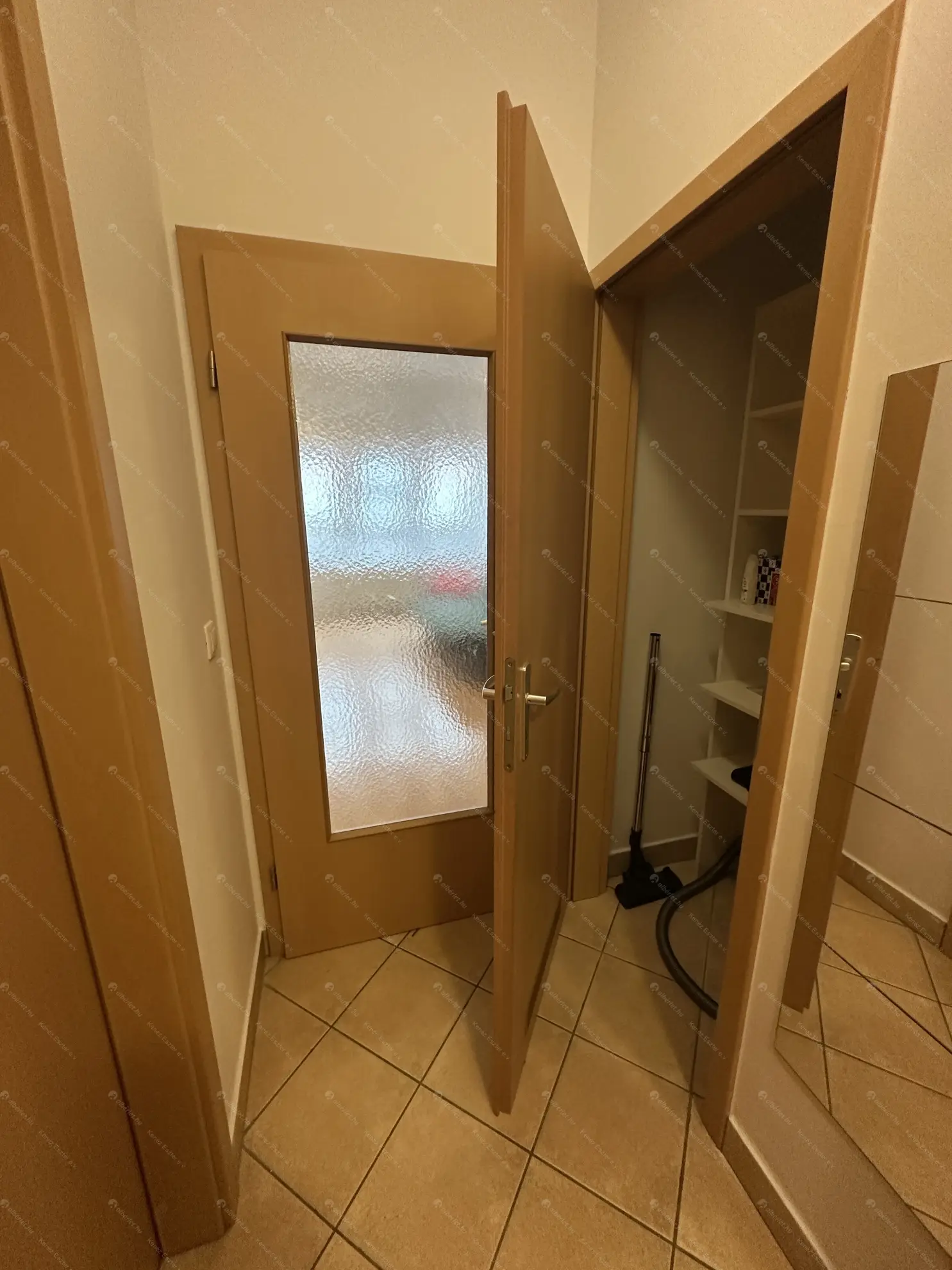 Kiadó albérlet 325000 Ft/hó áron: Budapest, VIII. kerület  Futó utca. Mérete: 40 nm, 2 szobás | Alberlet.hu - 6624025