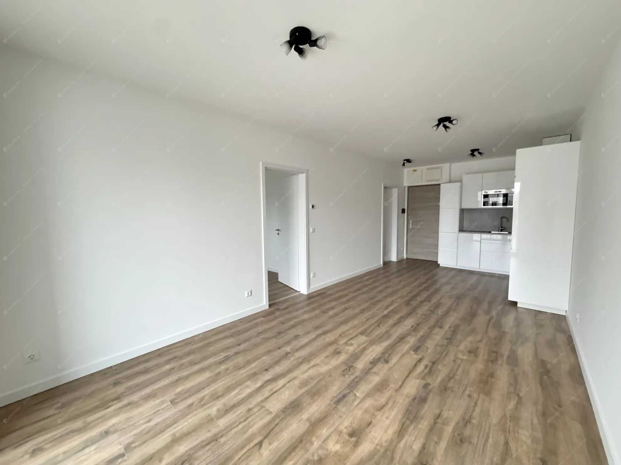 Kiadó albérlet 250000 Ft/hó áron: Budapest, VIII. kerület  Futó utca. Mérete: 46 nm, 2 szobás | Alberlet.hu - 6601627