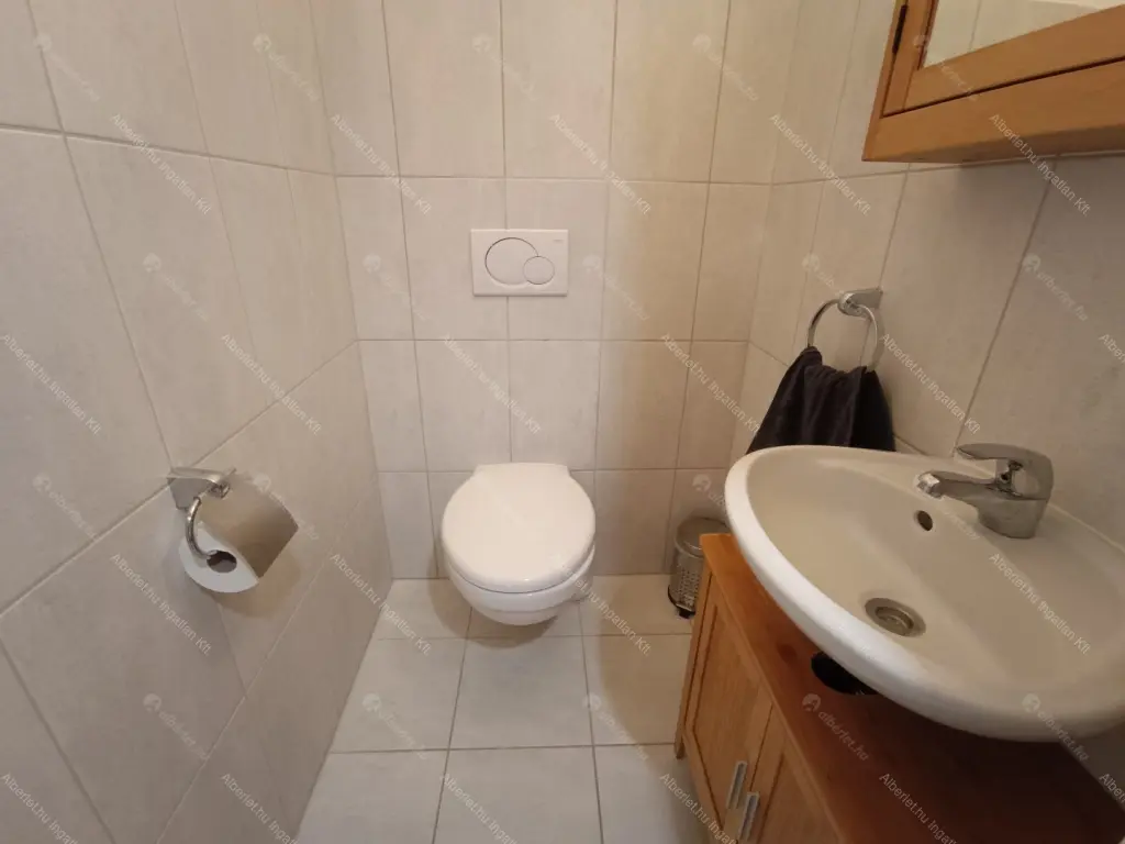 Kiadó albérlet 395000 Ft/hó áron: Budapest, VIII. kerület  Futó utca. Mérete: 61 nm, 1 szobás | Alberlet.hu - 6687413