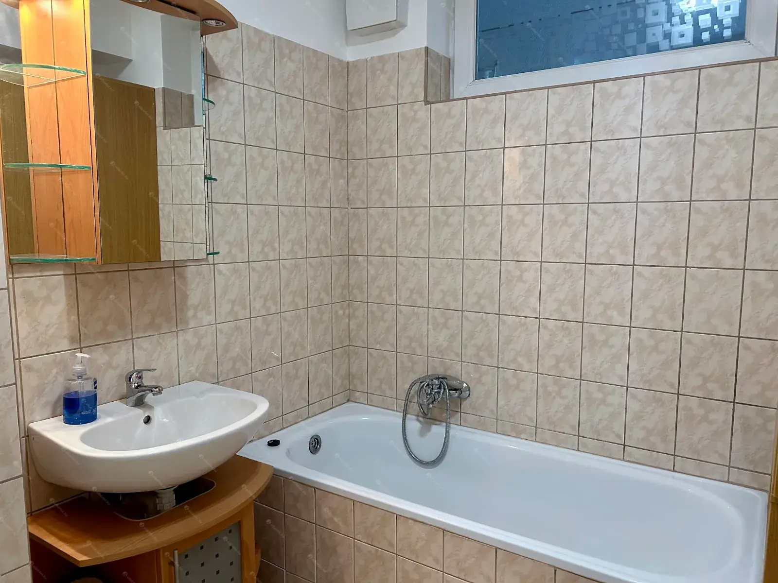 Kiadó albérlet 350000 Ft/hó áron: Budapest, VIII. kerület  Futó utca. Mérete: 71 nm, 2 szobás | Alberlet.hu - 6639926