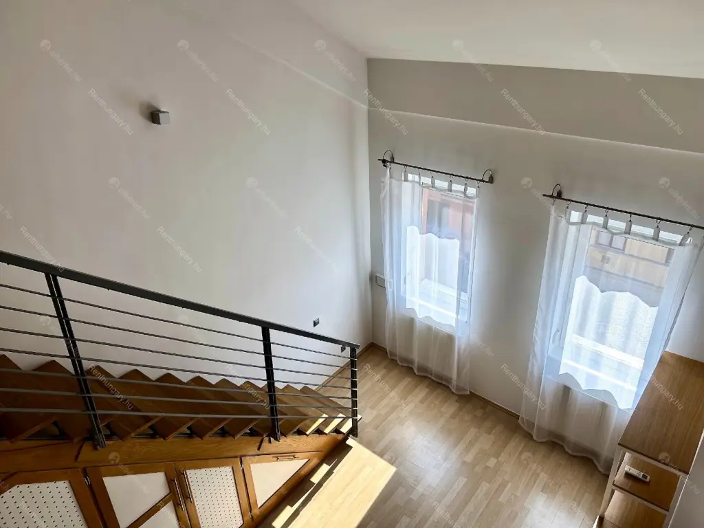 Kiadó albérlet 349000 Ft/hó áron: Budapest, VIII. kerület  Futó utca. Mérete: 71 nm, 1 szobás | Alberlet.hu - 6679842