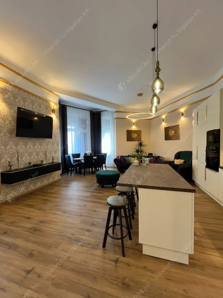 Kiadó albérlet 450000 Ft/hó áron: Budapest, VIII. kerület  Gutenberg tér. Mérete: 107 nm, 3 szobás | Alberlet.hu - 6575444