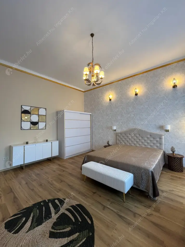 Kiadó albérlet 450000 Ft/hó áron: Budapest, VIII. kerület  Gutenberg tér. Mérete: 107 nm, 3 szobás | Alberlet.hu - 6575458